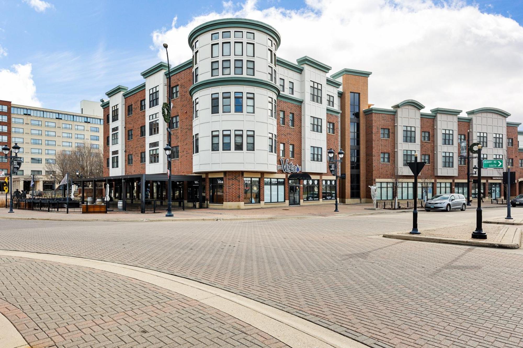 Iowa River Landing Luxury 2-Bed & 2-Bath Condo Coralville Zewnętrze zdjęcie